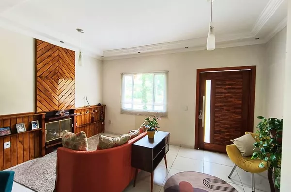 CASA EM CONDOMÍNIO FECHADO RESERVA BOM VIVER, COM 3 DORM (1 SUITE), PISCINA, JACUZZI, CHURRASQUEIRA. AT 600M2 - Foto 9