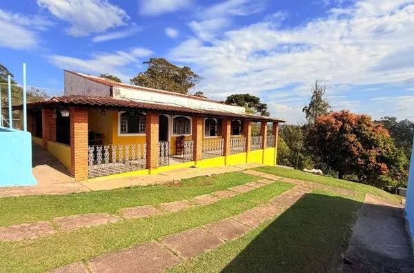 Linda chácara completa com casa, piscina e churrasqueira - 3800 m² por R$ 600.000 - Chácaras Campo Limpo - Campo Limpo Paulista/SP