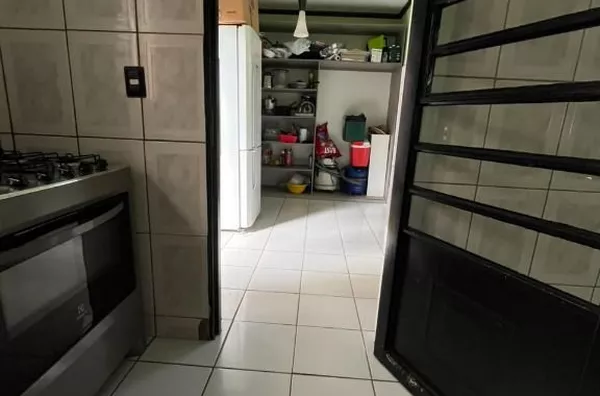 Excelente oportunidade, espaço e lazer, imóvel conta com 03 casas, chácaras à venda, 5006 m² por R$ 890.000 - Pau Arcado - Campo Limpo Paulista/SP - Foto 13
