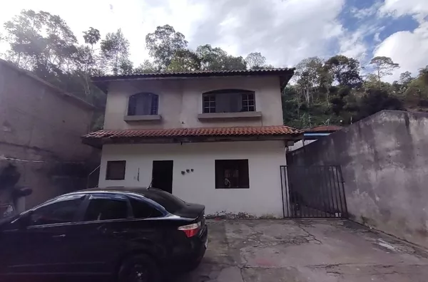 Casa com 4 dormitórios à venda, 235 m² por R$ 480.000 - Vila Constança (Botujuru) - Campo Limpo Paulista/SP