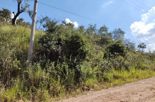 Terreno à venda por R$ 200.000 - 5.000 m2 em aclive suave - Colinas do Pontal (Botujuru) - Foto 2