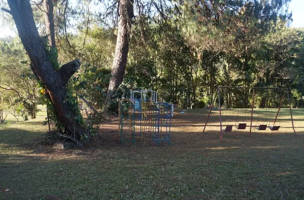 Chácara completa com casa, piscina, churrasqueira, casa caseiro, campo, capela, salão de jogos, 18000 m² - Soares - Jarinu/SP - Foto 6