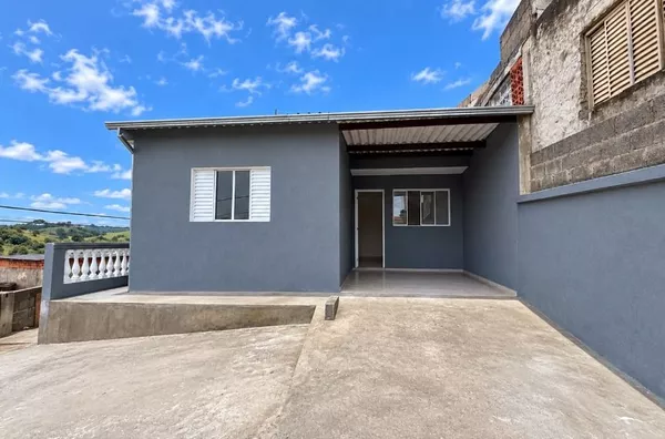 CASA REFORMADA COM 3 DORM - EXCELENTE OPORTUNIDADE - PARQUE INTERNACIONAL - CAMPO LIMPO PTA - R$ 350 MIL - ACEITA FINANCIAMENTO BANCÁRIO