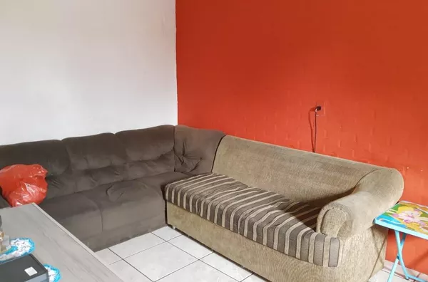 Casa Com Edícula no Bairro Jardim Santo Antonio em Campo Limpo Paulista/SP.