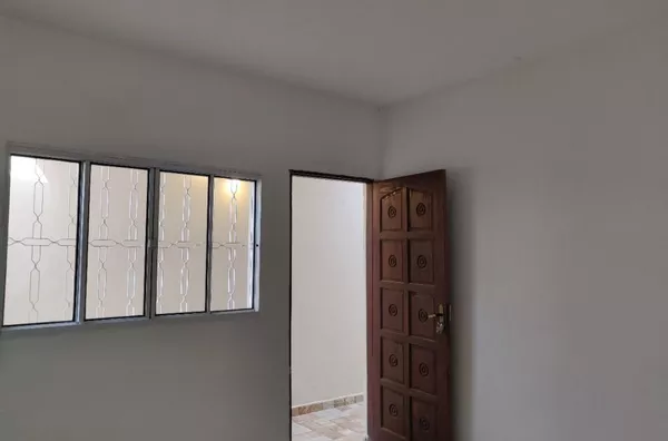 Casa com 2 dormitórios com edícula à venda, 100 m² por R$ 340.000 - Conjunto Habitacional São José - Campo Limpo Paulista/SP
