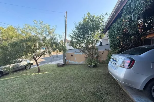 Casa com 3 dormitórios à venda, 184 m² por R$ 700.000,00 - Condomínio Chacur - Várzea Paulista/SP - Foto 2
