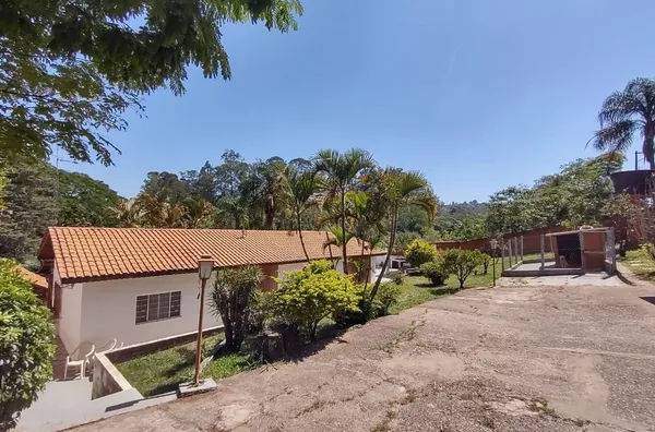 Chácara completa com casa, piscina, área para festas, playground, 2469 m² por R$ 720.000 - Iara - Atibaia/SP - Foto 16