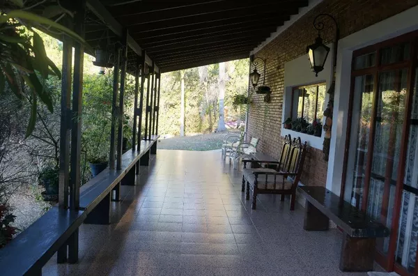 Chácara completa com casa, piscina, churrasqueira, casa caseiro, campo, capela, salão de jogos, 18000 m² - Soares - Jarinu/SP - Foto 16