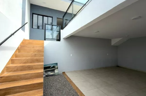 Nova, moderna, excelente acabamento, 3 dorm (1 suíte) no centro, 130 m² por R$ 760.000 - Vila Tavares - Campo Limpo Paulista/SP