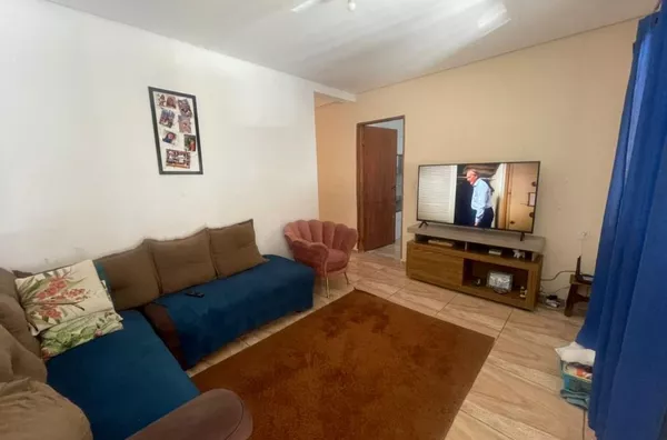 Duas casas à venda, sendo uma com 2 dormitórios e uma com 1 dormitório, por R$ 480.000 - Jardim Bertioga - Várzea Paulista/SP - Foto 1