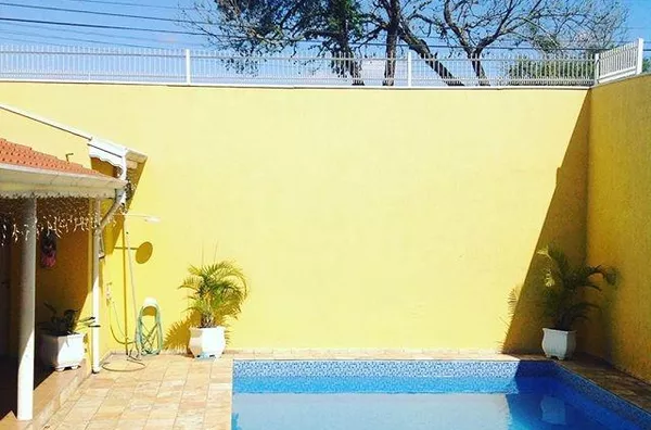 Casa com 3 dormitórios (1 suíte), área para festas com churrasqueira e piscina no bairro Jardim Guanciale em Campo Limpo Paulista-SP. - Foto 1