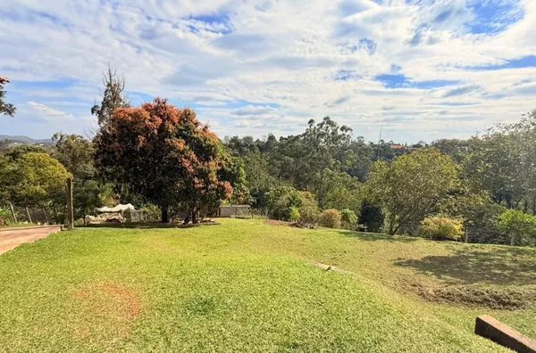 Linda chácara completa com casa, piscina e churrasqueira - 3800 m² por R$ 600.000 - Chácaras Campo Limpo - Campo Limpo Paulista/SP - Foto 11