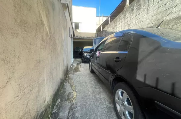 Duas casas à venda, sendo uma com 2 dormitórios e uma com 1 dormitório, por R$ 480.000 - Jardim Bertioga - Várzea Paulista/SP - Foto 15