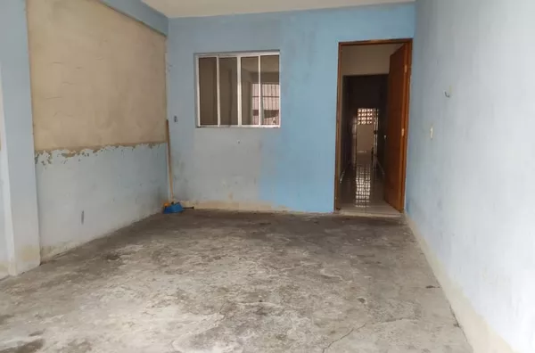 Casa com 4 dormitórios à venda, 120 m² por R$ 300.000,00 - Conjunto Habitacional São José - Campo Limpo Paulista/SP