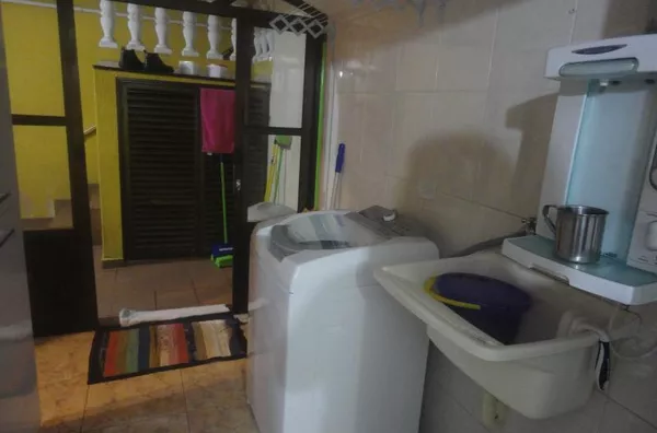 Casa com 3 dormitórios (1 suíte), área para festas com churrasqueira e piscina no bairro Jardim Guanciale em Campo Limpo Paulista-SP. - Foto 12