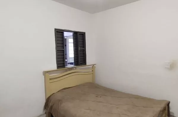 EXCELENTE OPORTUNIDADE PARA RENDA - 3 CASAS NO MESMO TERRENO - R$ 370 MIL - JD EUROPA - CAMPO LPO PTA - Foto 11