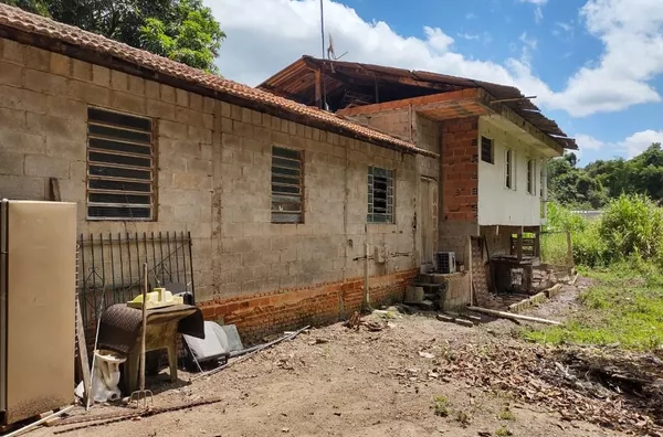 Chácara com 2 casas,  nascente com lago e agua corrente - 2770 m² por R$ 450.000 - Parque Niágara - Campo Limpo Paulista/SP