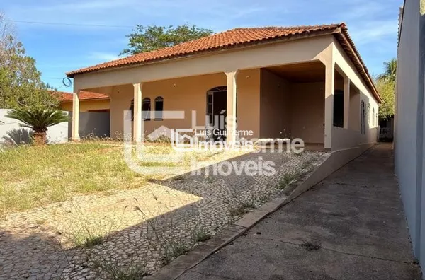 Casa para aluguel, 2 quarto(s),  Centro, Bonito