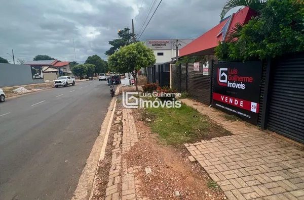 Casa comercial em ótima localização!