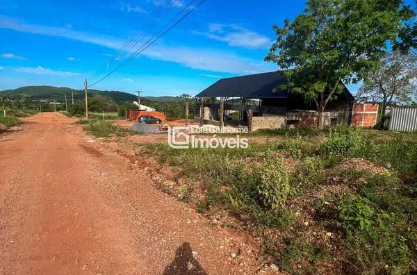 TERRENO SUESQUINA NA AVENIDA PRINCIPAL DO TARUMÃ.
