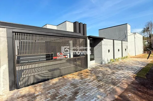 Casa Nova finalizada com acabamento refinado! 