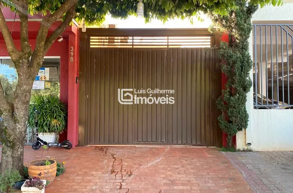 Casa e Salão comercial disponível para investimento!