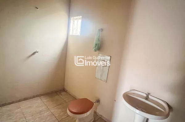 Casa comercial em ótima localização!