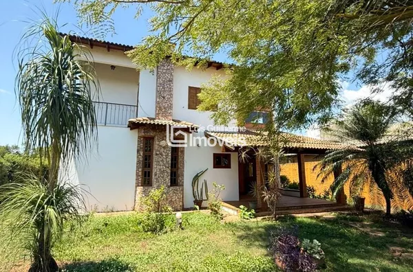 Amplo sobrado rústico!