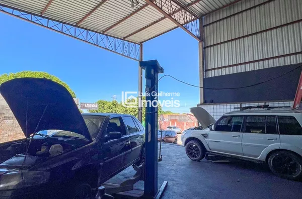 BARRAÇÃO DISPONÍVEL PARA VENDA!