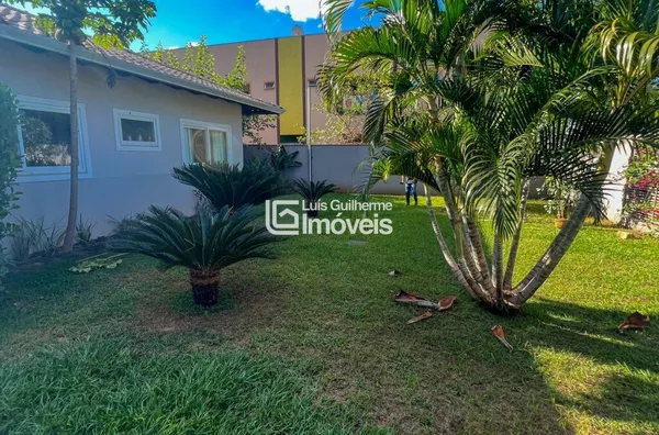 Casa ampla com área gourmet completíssima