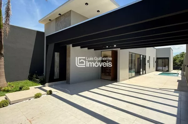 CASA AMPLA COM ACABAMENTO REFINADO!