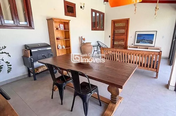 Imóvel com acabamento de alto padrão disponível a venda!