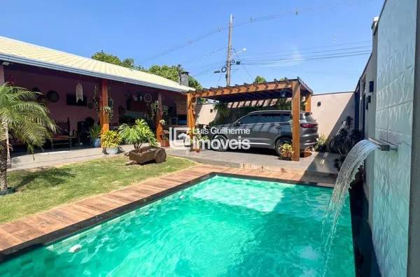 Excelente casa á apenas 3 quadras da avenida principal e 4 quadras da praça da liberdade!