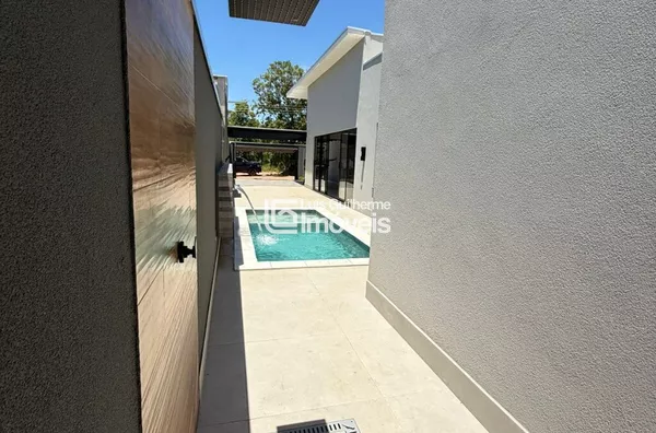 CASA AMPLA COM ACABAMENTO REFINADO!