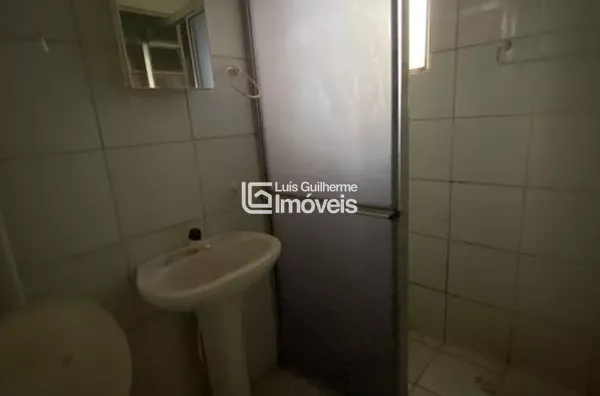 Casa ampla de esquina!