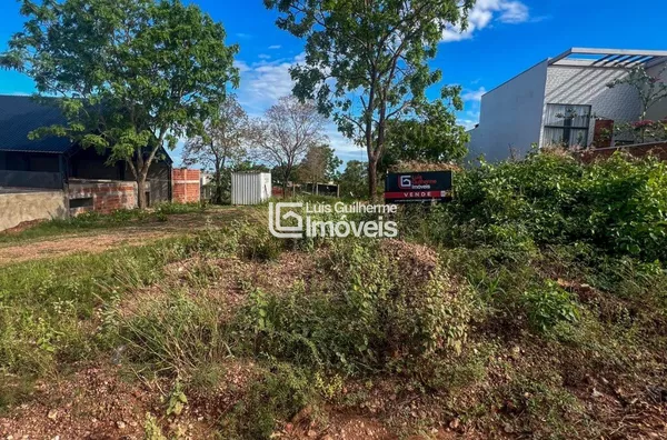 TERRENO SUESQUINA NA AVENIDA PRINCIPAL DO TARUMÃ.