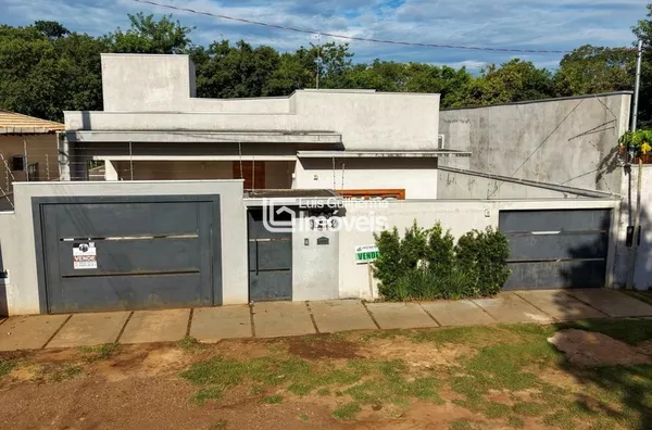 EXCELENTE OPORTUNIDADE PARA QUEM BUSCA UM IMÓVEL AMPLO!