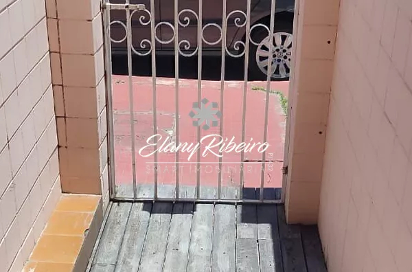 Casa com Ótima Localização no Salgado Filho