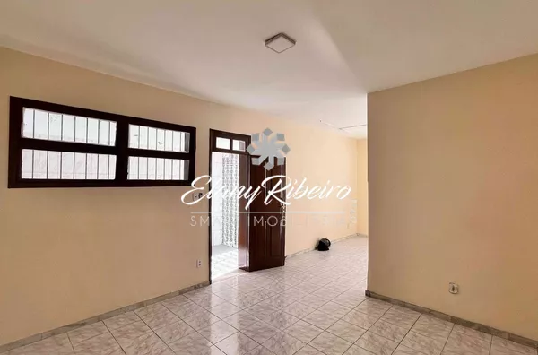 Casa grande na rua Arauá - Foto 2