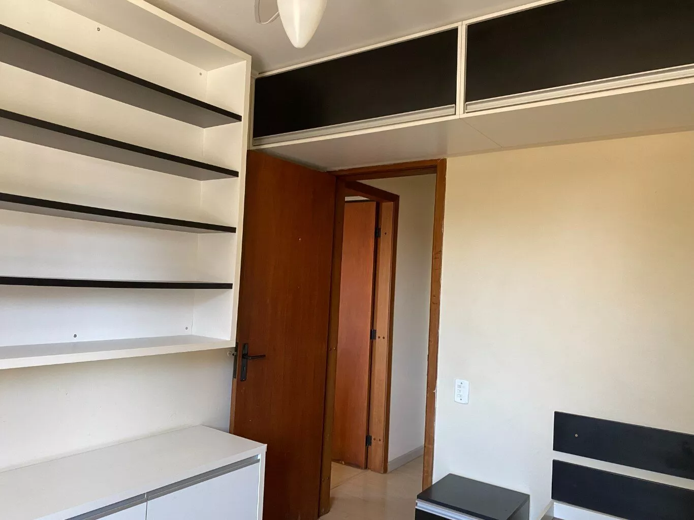 Apartamento à venda com 2 quartos, 67m² - Foto 9