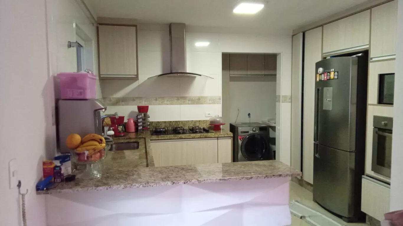 Sobrado à venda com 3 quartos, 200m² - Foto 4