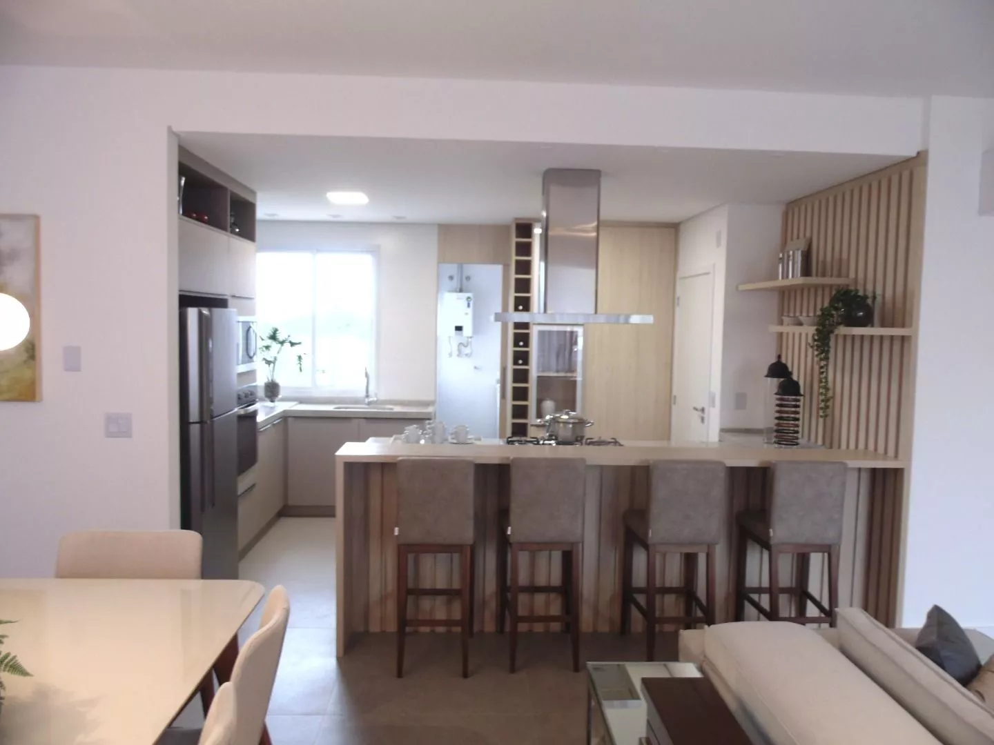 Apartamento à venda com 3 quartos, 103m² - Foto 4