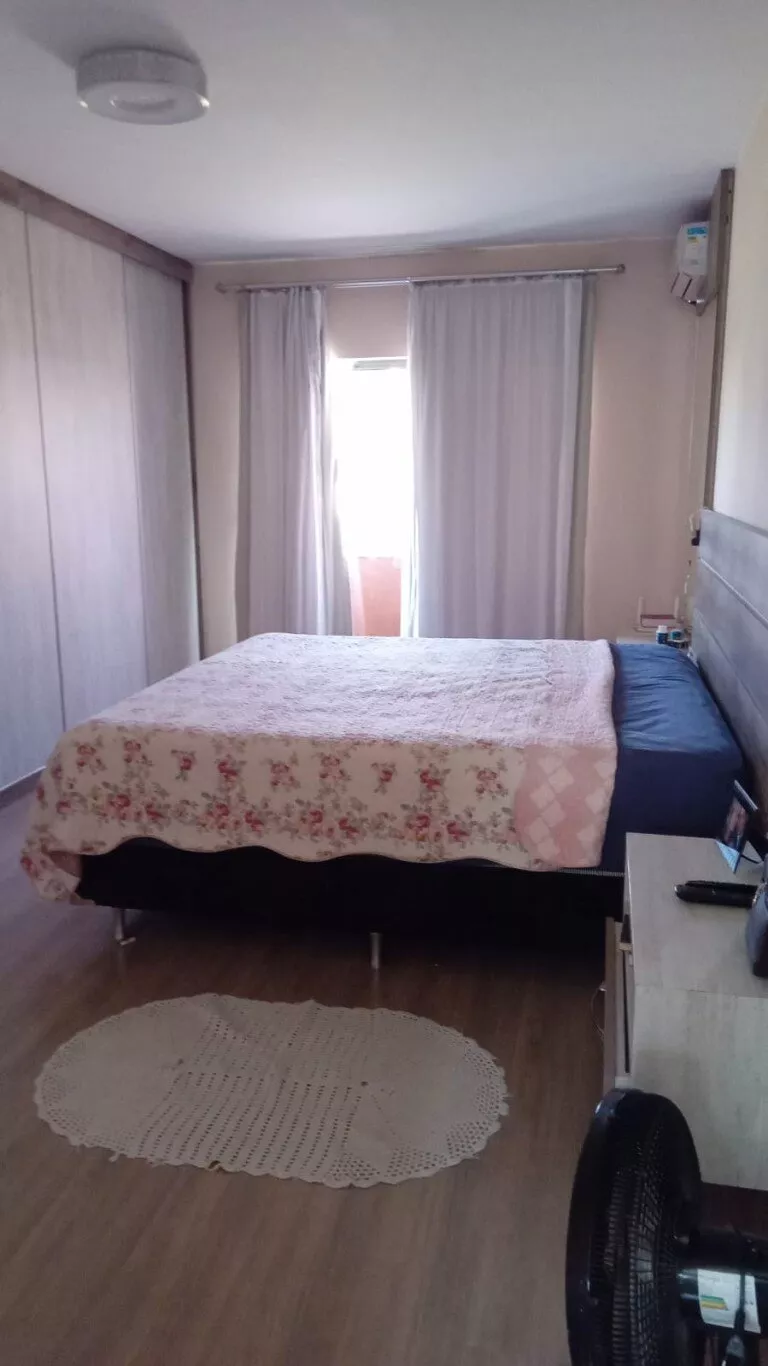 Sobrado à venda com 3 quartos, 200m² - Foto 11