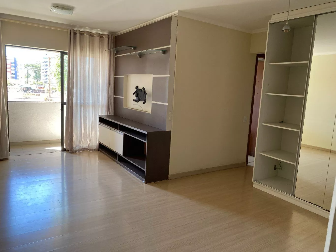 Apartamento à venda com 2 quartos, 67m² - Foto 6