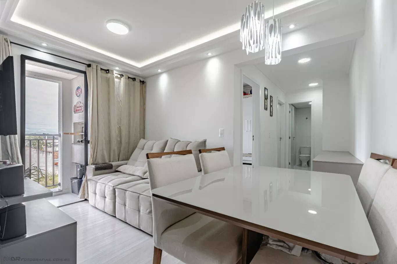 Apartamento à venda com 2 quartos, 73m² - Foto 4