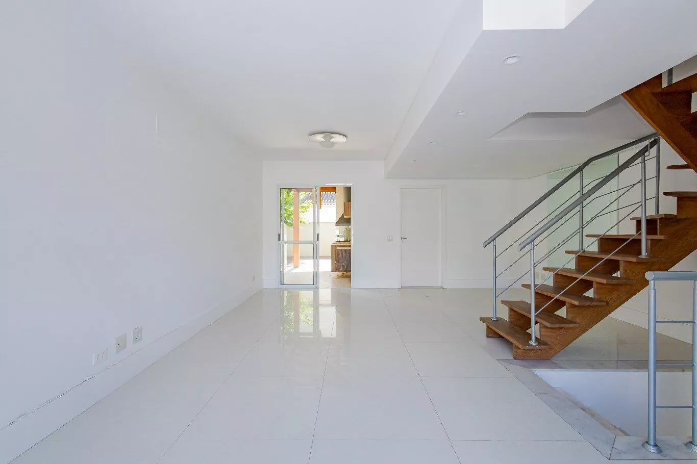 Casa de Condomínio à venda e aluguel com 4 quartos, 229m² - Foto 6