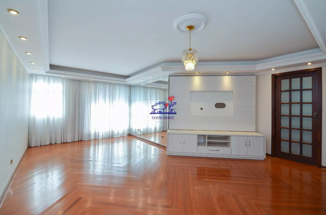 Apartamento à venda com 3 quartos, 107m² - Foto 6