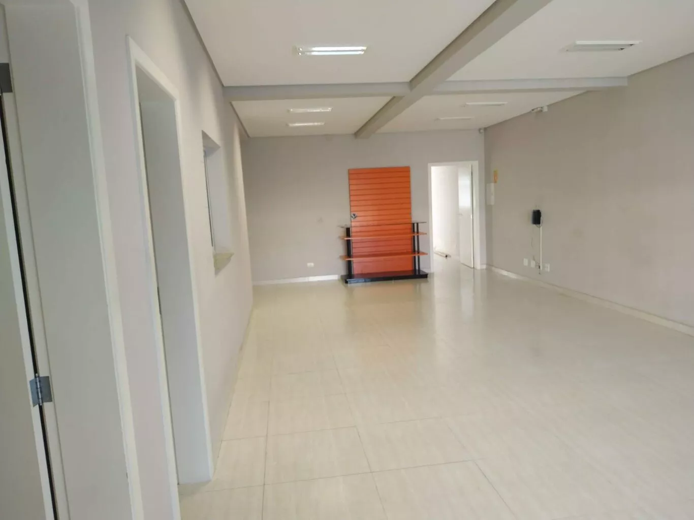 Casa para alugar com 1 quarto, 838m² - Foto 11