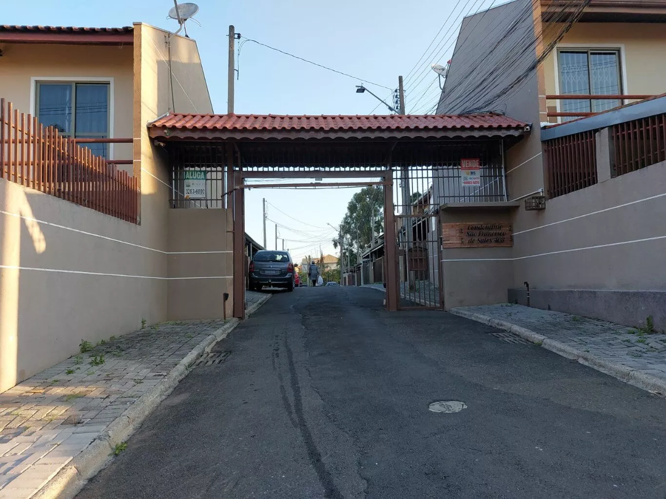 Sobrado à venda com 3 quartos, 100m² - Foto 2