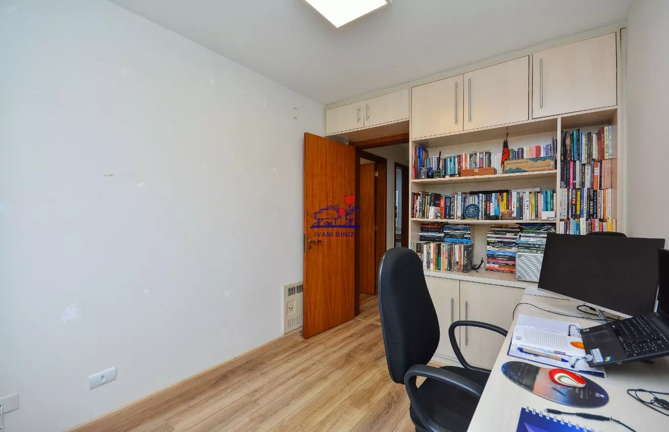 Apartamento à venda com 3 quartos, 134m² - Foto 19